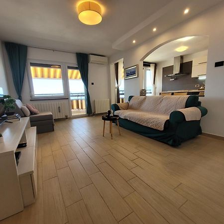 Apartment Karla Rijeka Exteriör bild