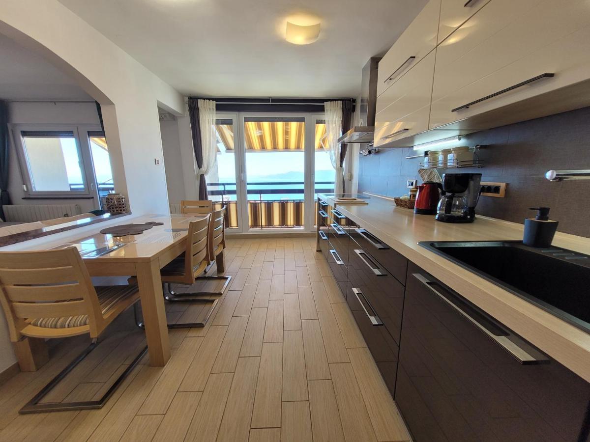 Apartment Karla Rijeka Exteriör bild
